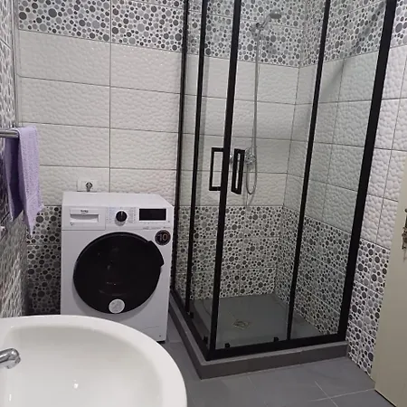 Apartamento Tushemisht Apartment *